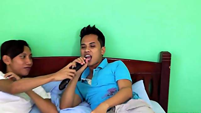 Asian Twinks Gilbert and Rave Bareback
