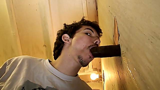 Kinky guy likes to suck a delicious pecker in the glory hole