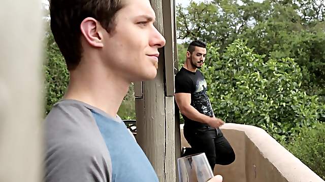 After a blowjob gay gets his ass pounded by horny Zak Bishop