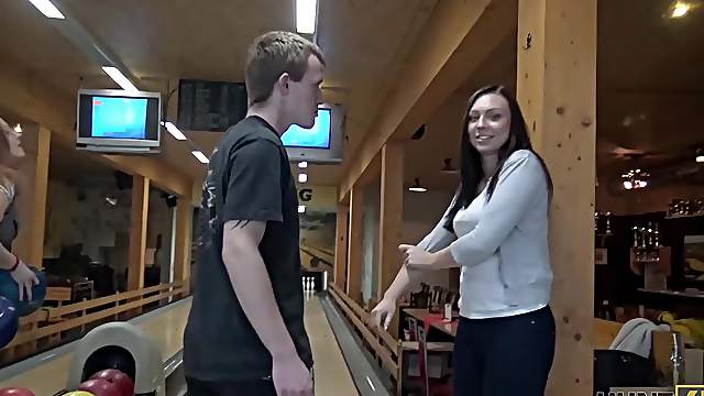 Money helped hunter score successful strike in bowling bar