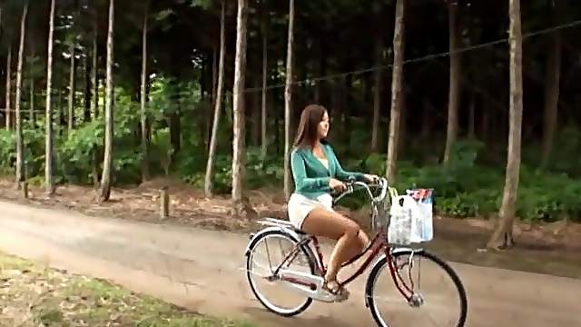 Japanese brunette babe takes off her miniskirt and sits on a hard cock