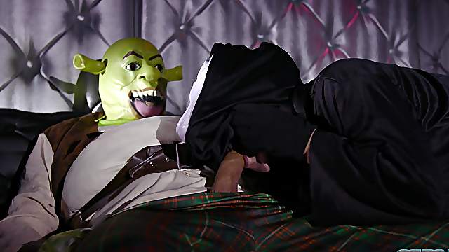 Halloween hardcore ass fuck with Amy Pink in a costume
