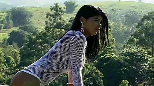 Lorena Blond Goes Wild Outdoors With Her Horny Lover