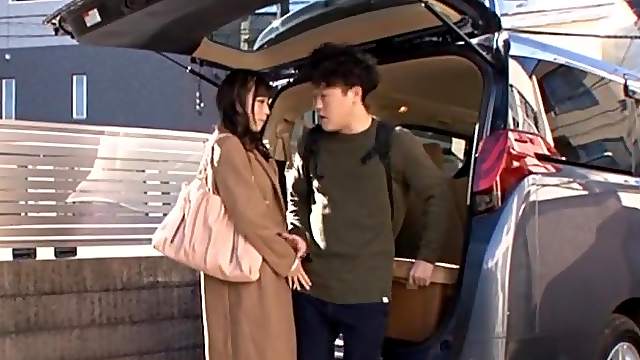 Huge cumshot over big boobs of Japanese babe in a car