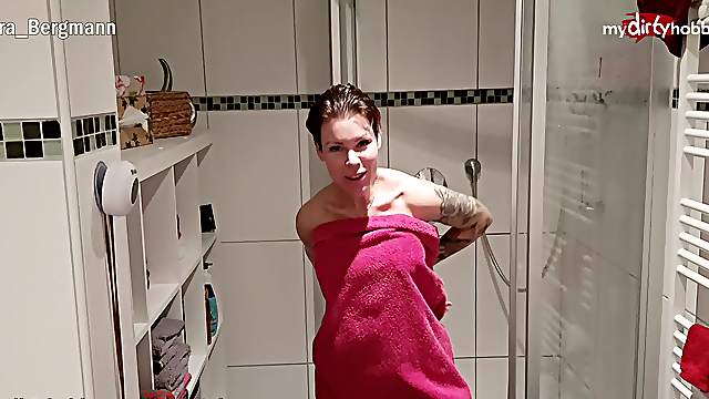 Hot college roommate caught in the shower she couldn't resist