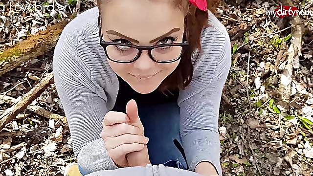Big ass curvy teen gets an outdoor creampie in the woods