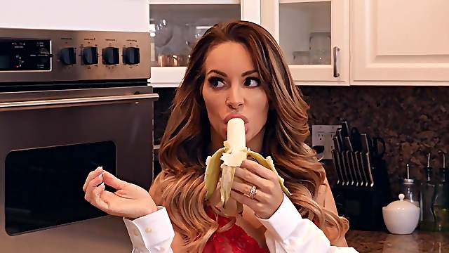 Kimmy Granger gets her pussy filled with a hard penis in the office