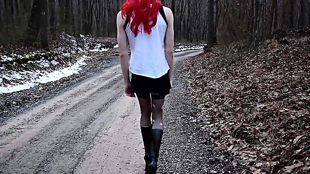 Ashley Sissykins has a fight with her boyfriend and needs a place too stay.