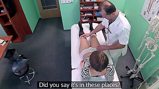 Hidden camera at the doctor's office records skinny patient having sex