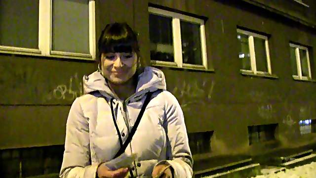 Winter evening ends up a lot more fun when Tera Joy agrees for sex
