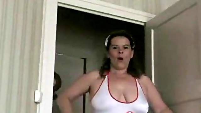 Iris - Krankenschwester Gesicht Sitzung german milf