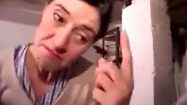 Deutsch wife gets morning cock and cum load in her mouth