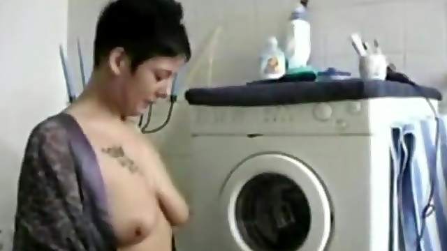 German Amateur wife Ronny gets Deep Throat