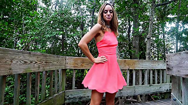 Solo outdoors video of mature star Jaimie playing with her puss