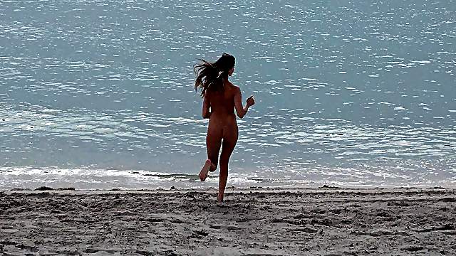 Desirable girlfriend Karina enjoys teasing her BF in outdoors