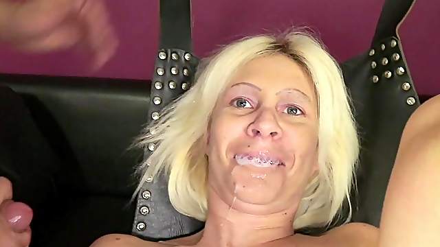 German amateur blonde milf fuck
