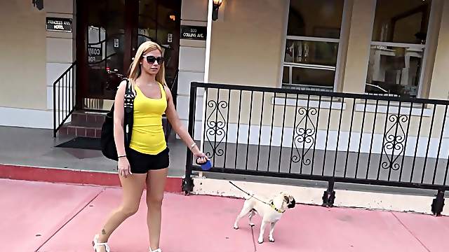 Cute babe Coco Blue wants nothing more than to suck a cock in a car