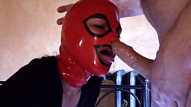 Kinky girl with a mask knows how to pleasure a massive dick