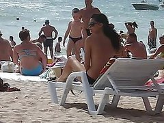 Hot beach girls