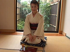 Japanese babe spreads her legs to be licked and fucked in missionary