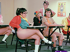 The Naughty Neighborhood of Chibolo 18 Ends in an Orgy During Don Mamón’s Class - LOST CHAPTER.