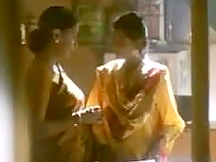 Celebridades lesbianas Indias en una película caliente