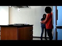 Перед латинкой возникла возможность быстро подзаработать посредством ебли