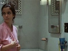 Sexy Brunette Babe Elizabeth Berridge Flashes Her Juicy Boobs