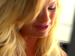 Amazing blowjob from a stunning chick Cameron Dee