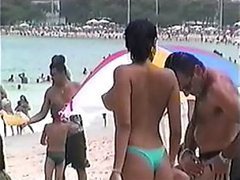 Increíbles jovencitas Brasileras mostrando sus pechos jugosos y culos calientes