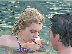 Horny vixen gets her wet snatch licked then drilled outdoors