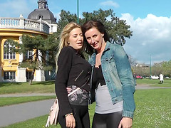 Amazing lesbian action going on as two pussy lickers meet