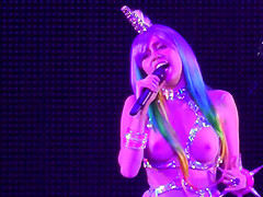Miley Cyrus Performs Nude - Karen Don't Be Sad