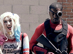 African cock is the most perfect thing for the flamboyant Harley!