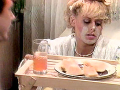 Jamie Summers is a naughty wife who wants to be fucked well