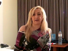 Mature blonde Maria knows how to make her new lover's cock stiff