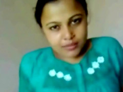 Sri Lanka asian girl teasing on cam for fun