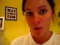 Amateur Teen Take a Hot Shower In Homemade Video