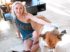 Tight fit amateur blonde teen Larissa takes off her tiny shorts