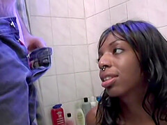 Cute Ebony amateur girlfriend masturbates with a vibrator before