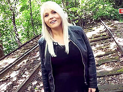 German chubby housewife milf pick up n outdoor fuck