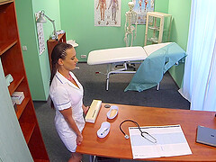 Nurse gets turned on because the patient does not wear any pants