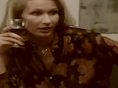 Deutsche Blondine in einem erotischen Vintage-Film