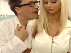 Sexy tattooed babe having fun sucking hansen