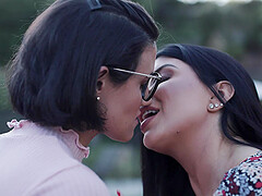 Romi Rain and Penny Barber love to kiss and eat pussy all day long