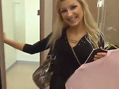 Quickie quickie blowjob Blowjob mit Cousin beim CundA cousin Laden