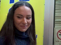 Nice ass girlfriend Nataly Gold gets fucked from behind and gives head