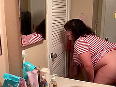 Fuck Asian BBW in the bathroom